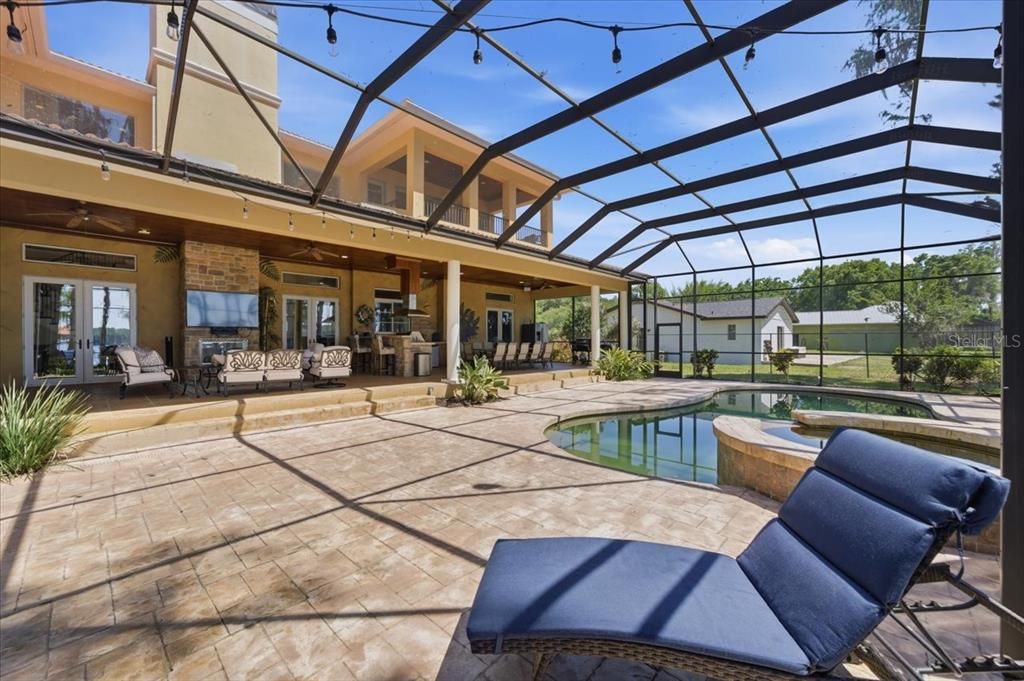 En Venta: $3,750,000 (5 camas, 5 baños, 6850 Pies cuadrados)