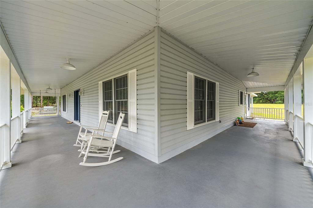 For Sale: $999,999 (4 beds, 3 baths, 3033 Square Feet)