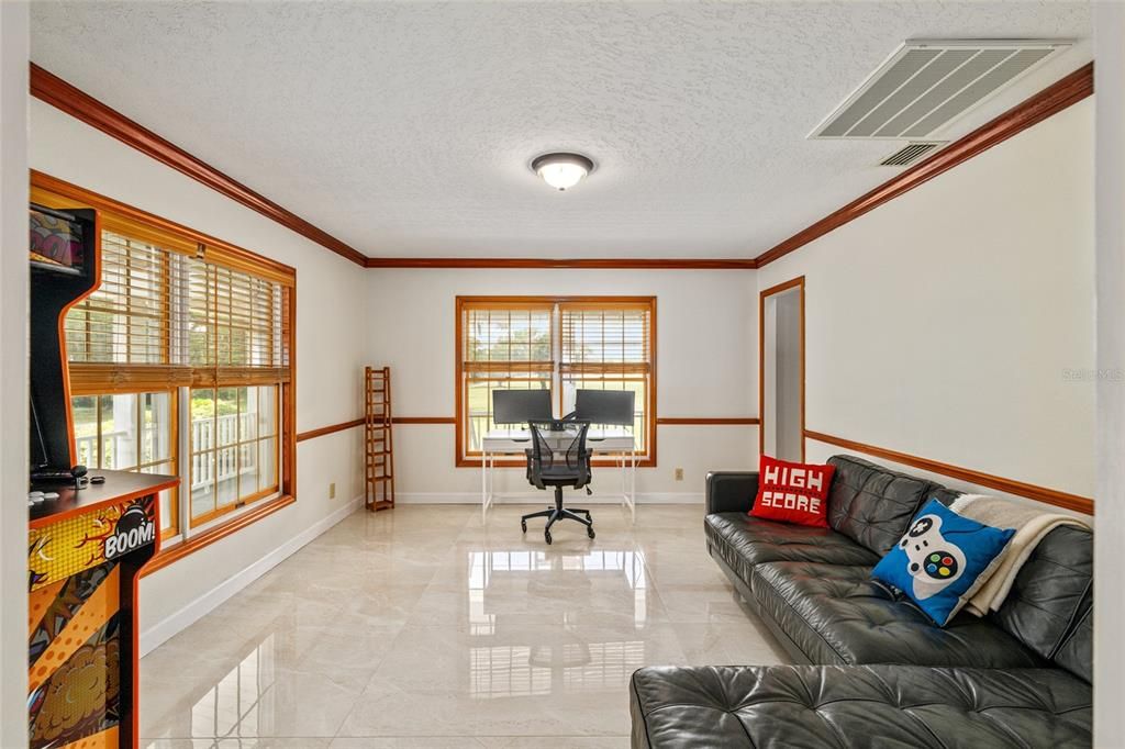For Sale: $999,999 (4 beds, 3 baths, 3033 Square Feet)