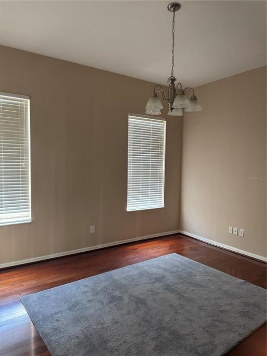 For Rent: $3,195 (7 beds, 5 baths, 3240 Square Feet)