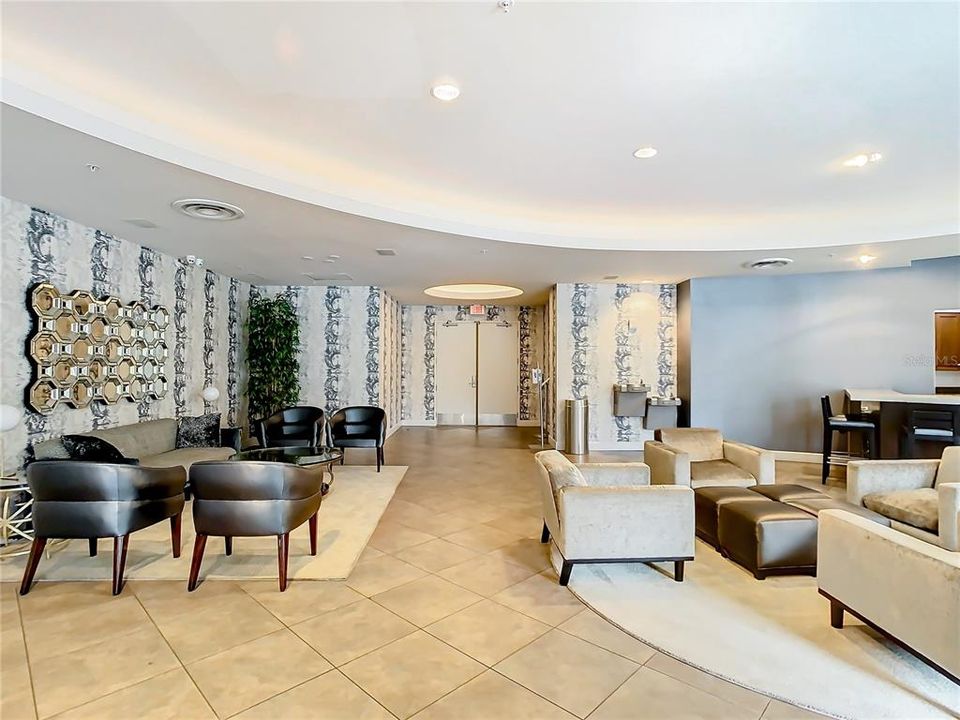 En Renta: $3,875 (2 camas, 2 baños, 1970 Pies cuadrados)