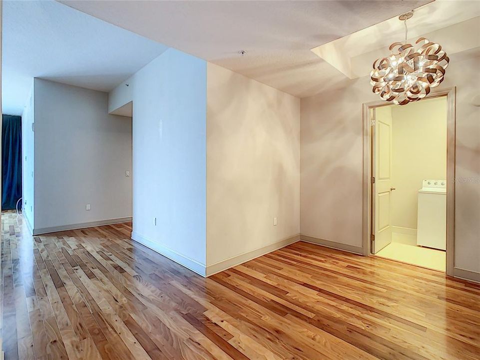 En Renta: $3,875 (2 camas, 2 baños, 1970 Pies cuadrados)