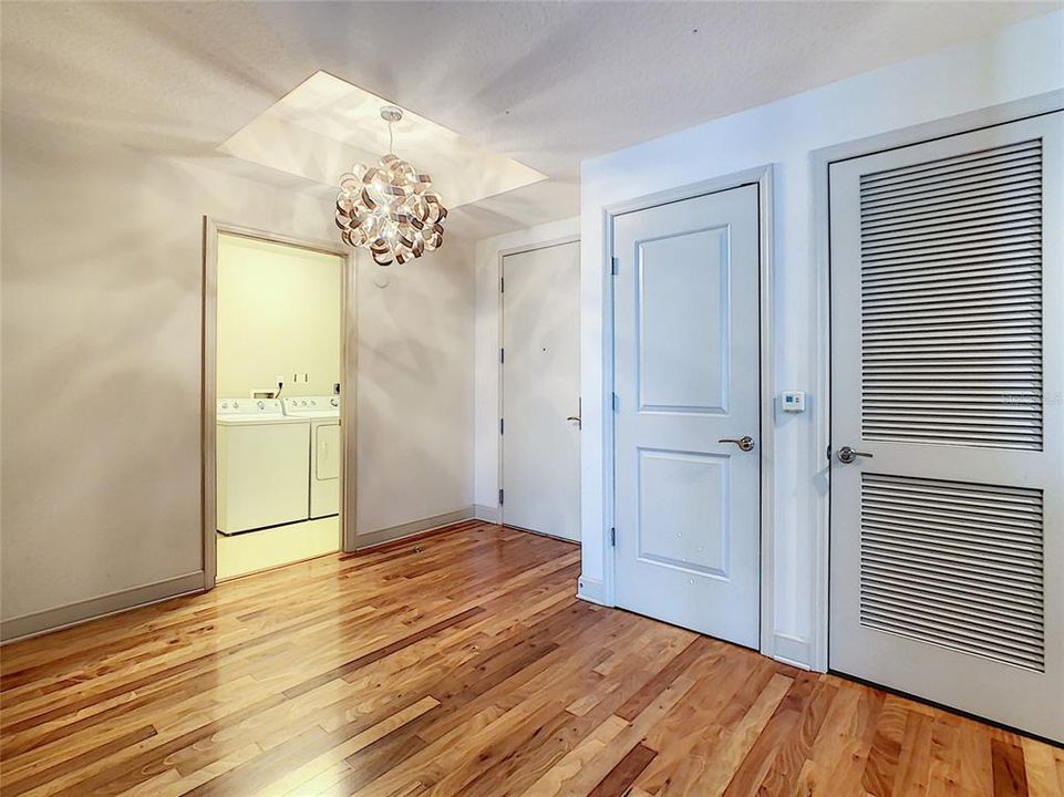 En Renta: $3,875 (2 camas, 2 baños, 1970 Pies cuadrados)