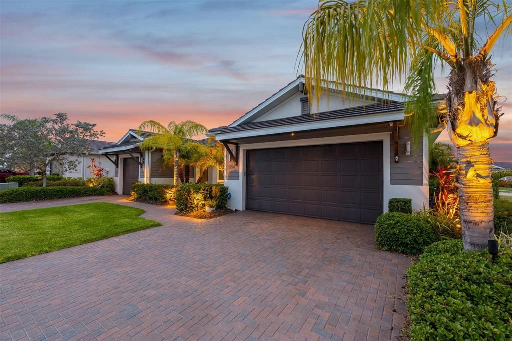 For Sale: $1,290,000 (3 beds, 4 baths, 3460 Square Feet)