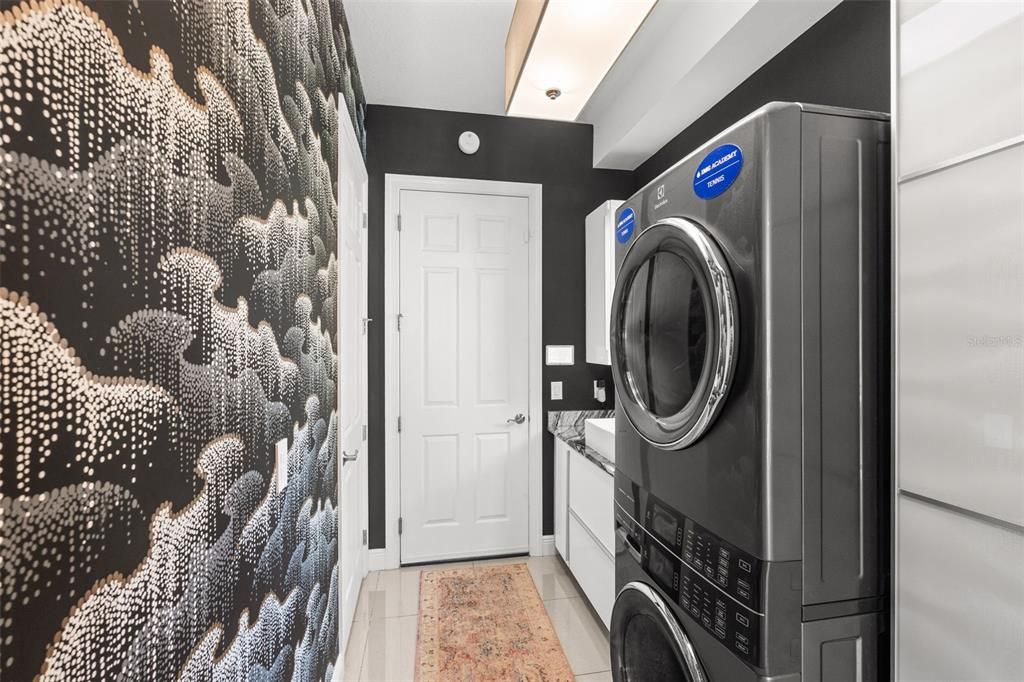 For Sale: $1,290,000 (3 beds, 4 baths, 3460 Square Feet)