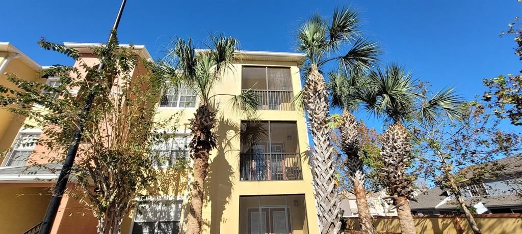 For Rent: $1,799 (3 beds, 2 baths, 1134 Square Feet)