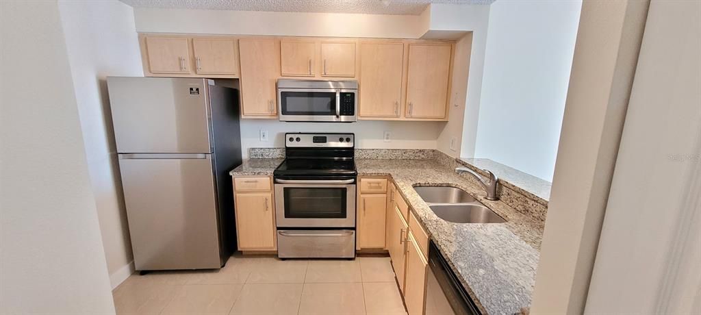 For Rent: $1,799 (3 beds, 2 baths, 1134 Square Feet)