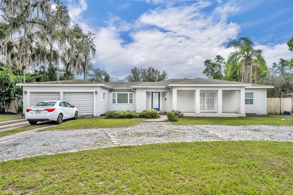 En Venta: $849,000 (0.19 acres)