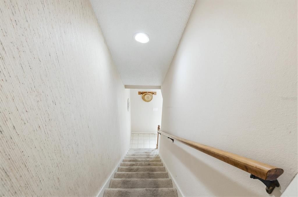 For Sale: $379,000 (2 beds, 1 baths, 959 Square Feet)