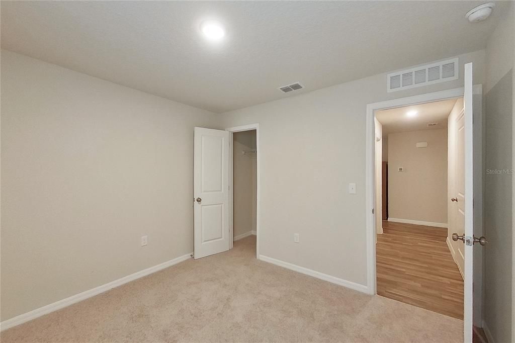 For Rent: $1,815 (4 beds, 2 baths, 1449 Square Feet)