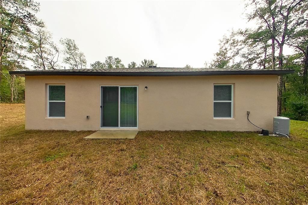 For Rent: $1,815 (4 beds, 2 baths, 1449 Square Feet)