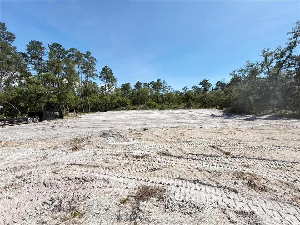 На продажу: $35,000 (1.25 acres)