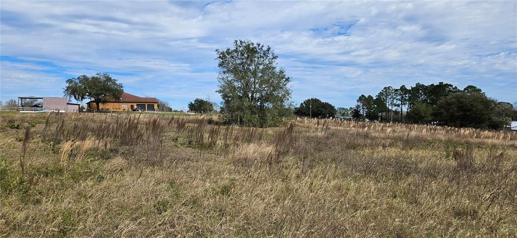 待售: $329,000 (4.81 acres)
