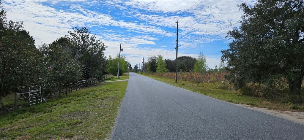 待售: $329,000 (4.81 acres)