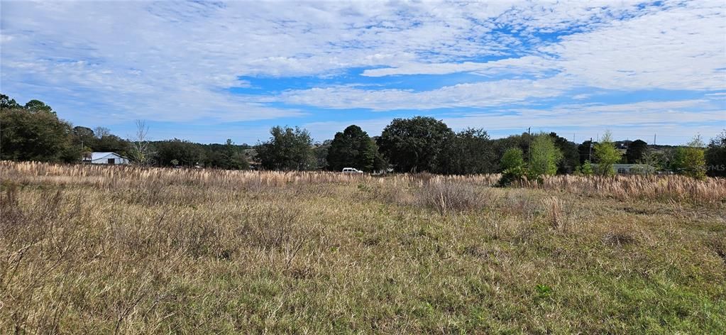 待售: $329,000 (4.81 acres)