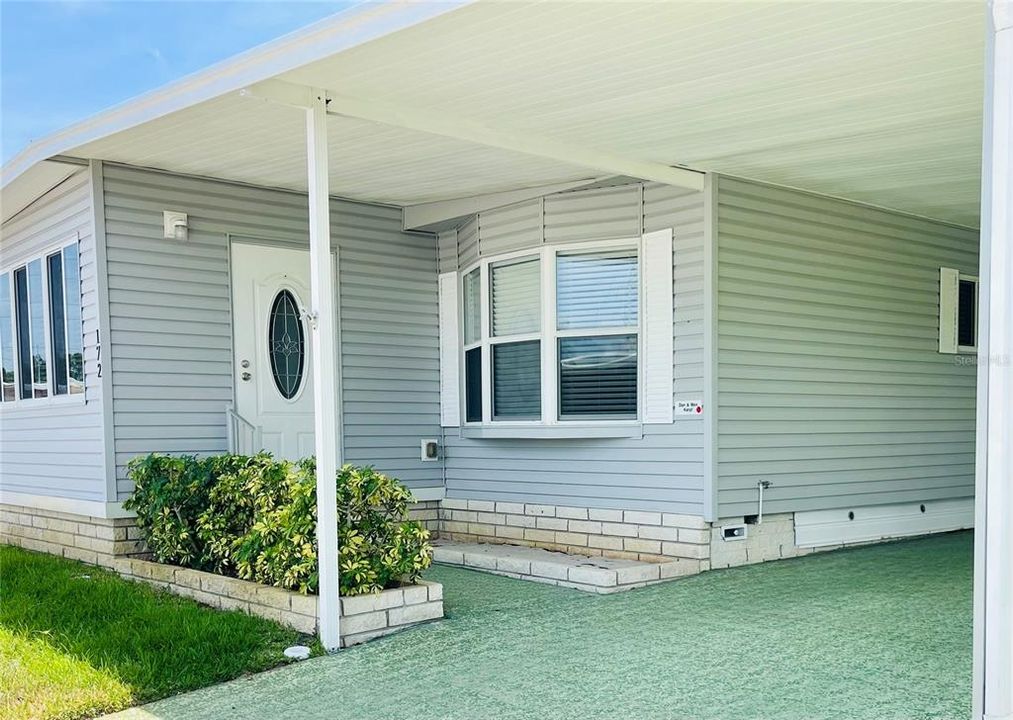 For Sale: $145,000 (2 beds, 2 baths, 1012 Square Feet)