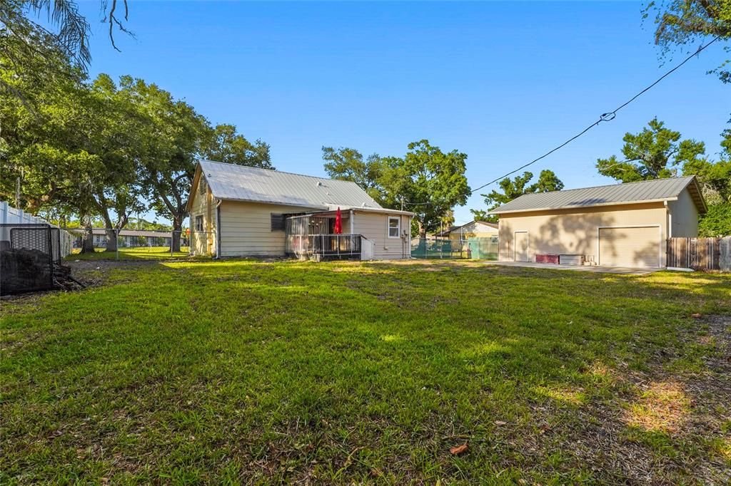 Activo con contrato: $285,000 (3 camas, 3 baños, 1519 Pies cuadrados)