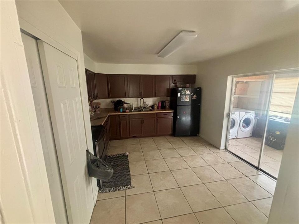 Activo con contrato: $294,900 (4 camas, 0 baños, 2070 Pies cuadrados)
