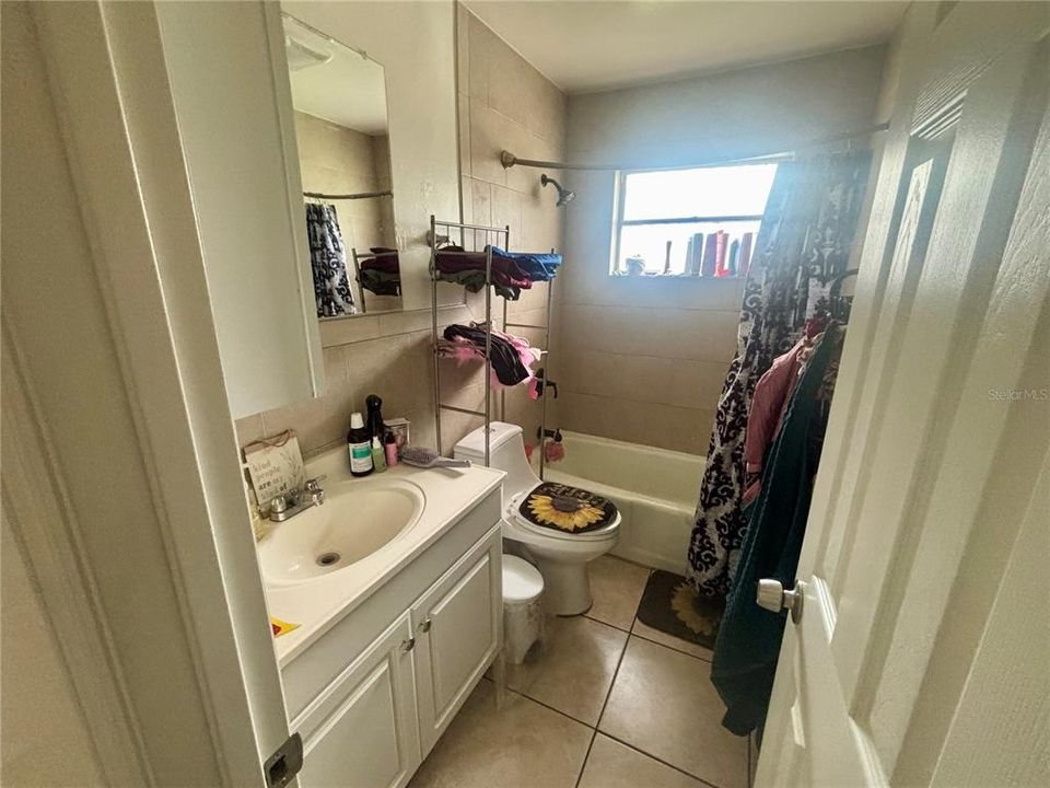 Activo con contrato: $294,900 (4 camas, 0 baños, 2070 Pies cuadrados)