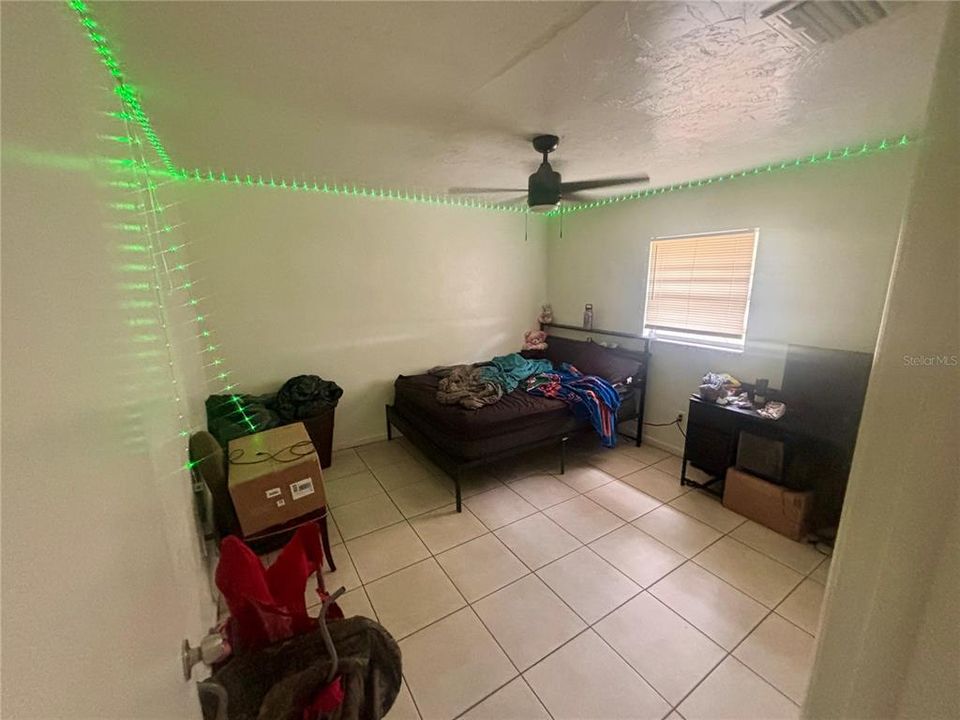 Activo con contrato: $294,900 (4 camas, 0 baños, 2070 Pies cuadrados)