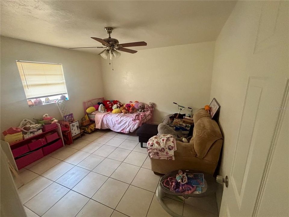Activo con contrato: $294,900 (4 camas, 0 baños, 2070 Pies cuadrados)