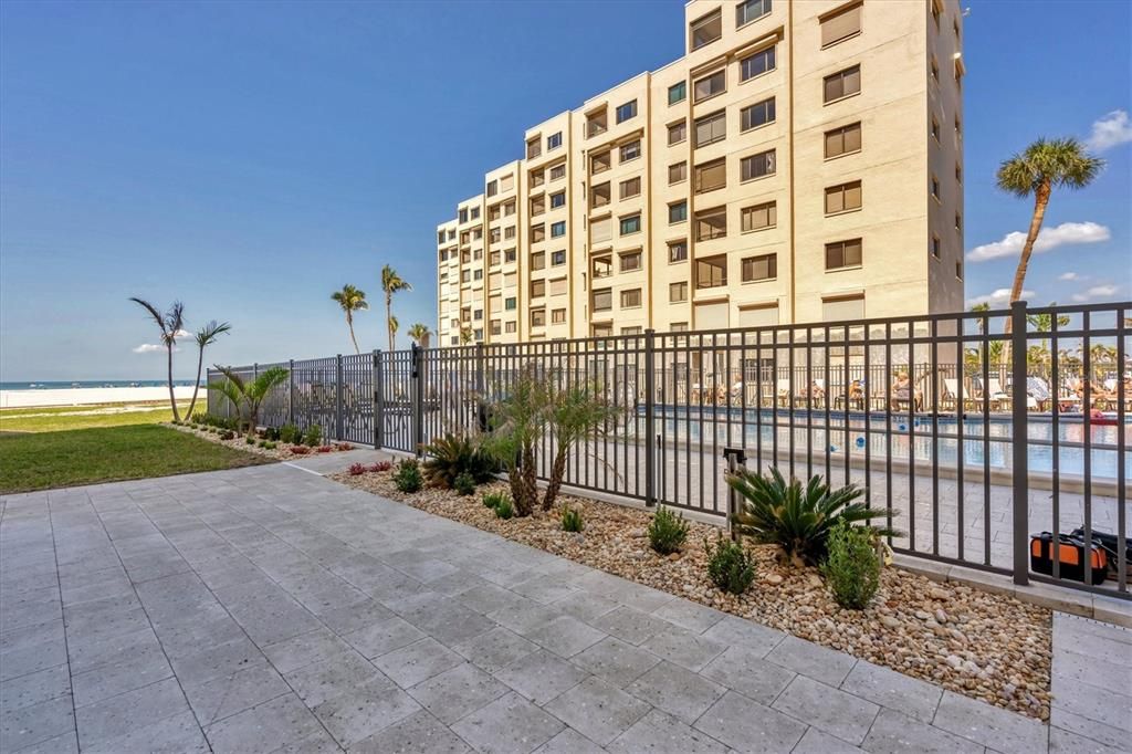 For Sale: $574,900 (2 beds, 2 baths, 1145 Square Feet)