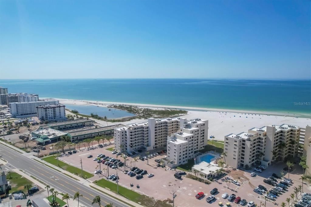 For Sale: $574,900 (2 beds, 2 baths, 1145 Square Feet)