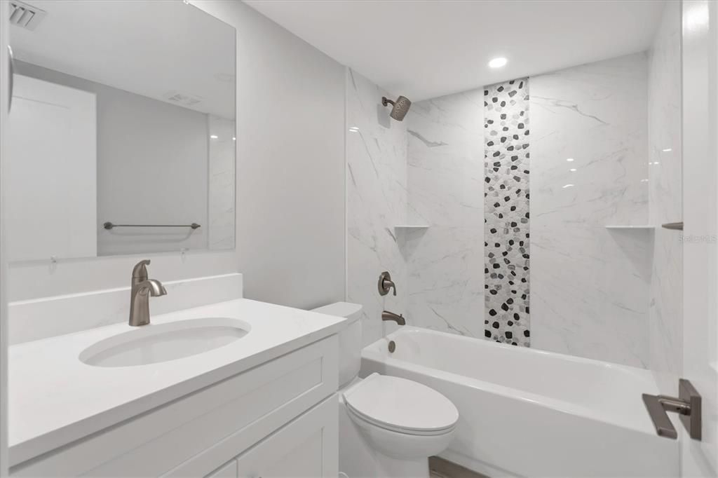 For Sale: $574,900 (2 beds, 2 baths, 1145 Square Feet)
