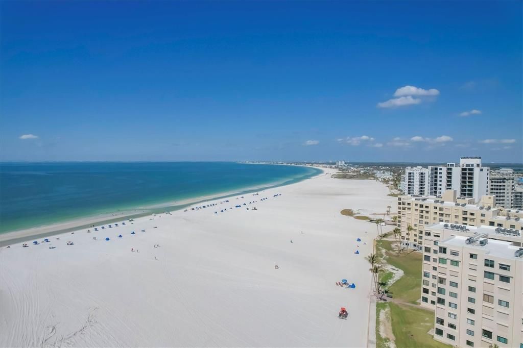 For Sale: $574,900 (2 beds, 2 baths, 1145 Square Feet)
