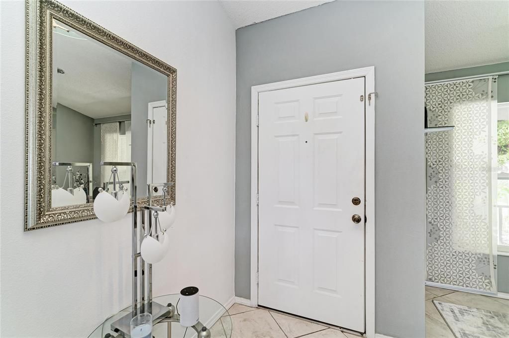 Activo con contrato: $399,000 (3 camas, 2 baños, 1376 Pies cuadrados)