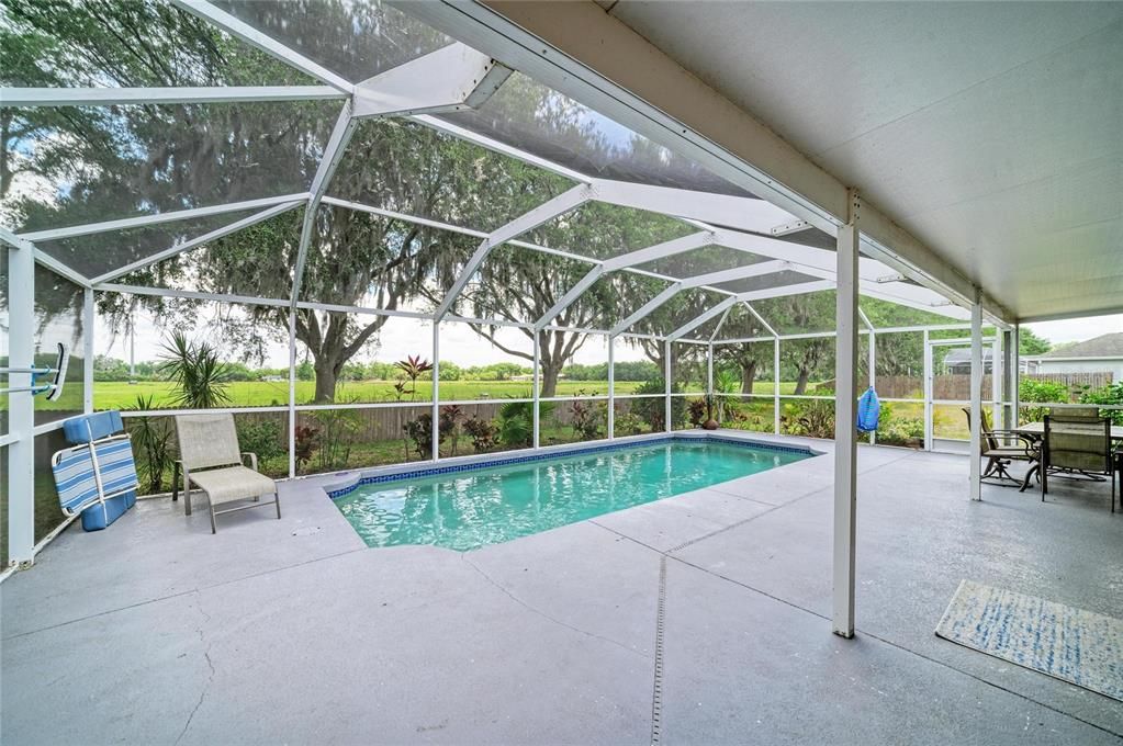 Activo con contrato: $399,000 (3 camas, 2 baños, 1376 Pies cuadrados)