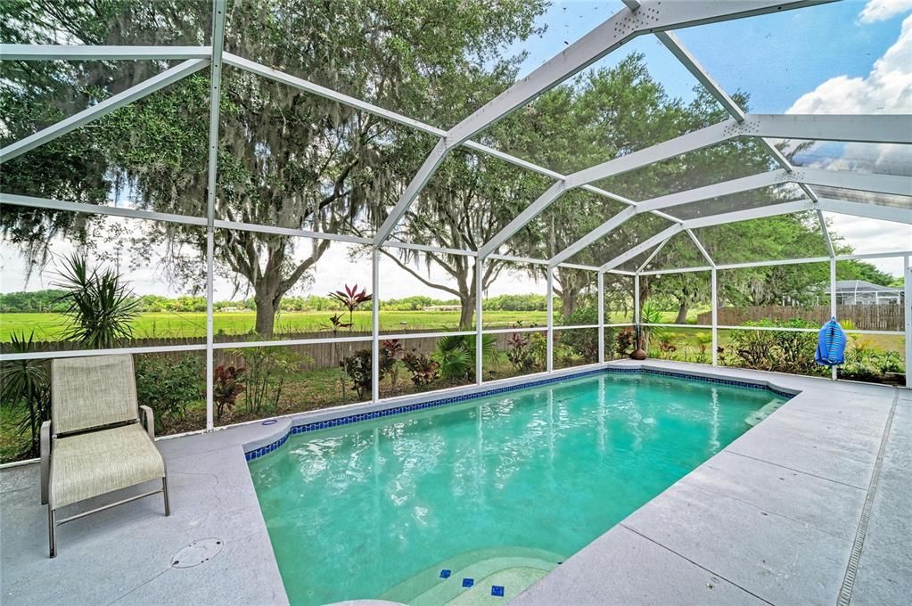 Activo con contrato: $399,000 (3 camas, 2 baños, 1376 Pies cuadrados)