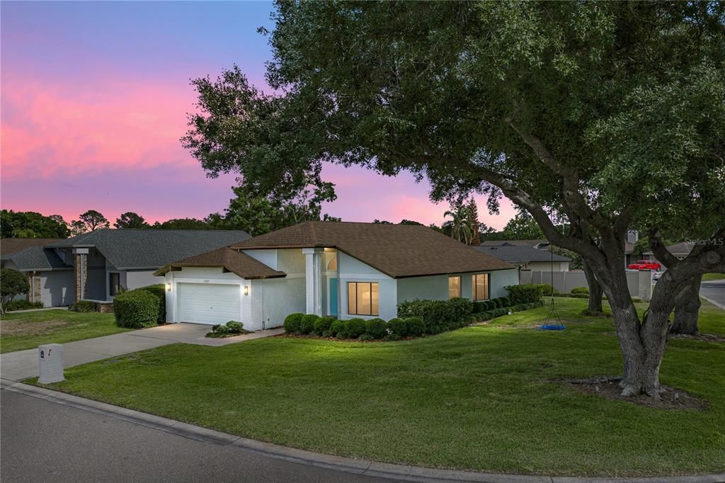 Recently Sold: $365,000 (3 beds, 2 baths, 1636 Square Feet)