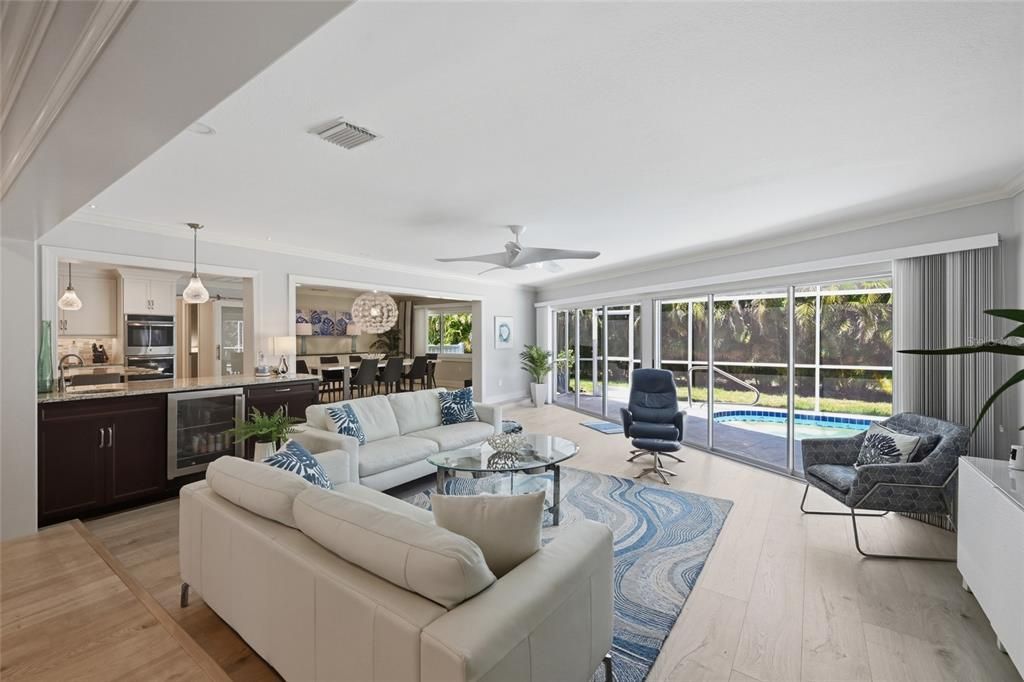 Activo con contrato: $1,375,000 (4 camas, 4 baños, 2624 Pies cuadrados)