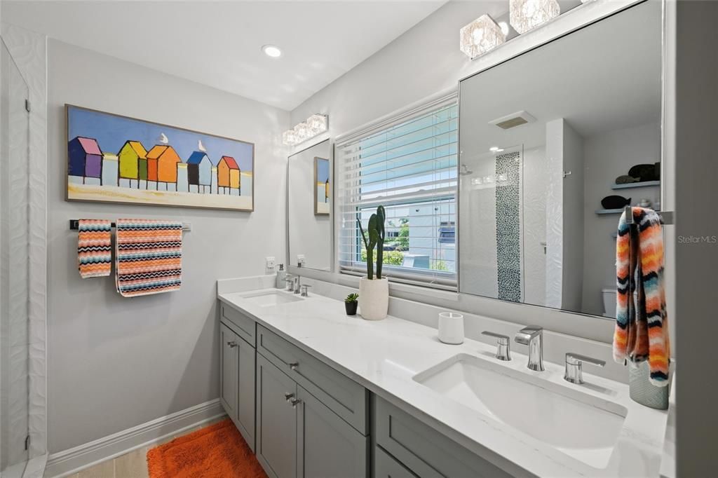 Activo con contrato: $1,375,000 (4 camas, 4 baños, 2624 Pies cuadrados)