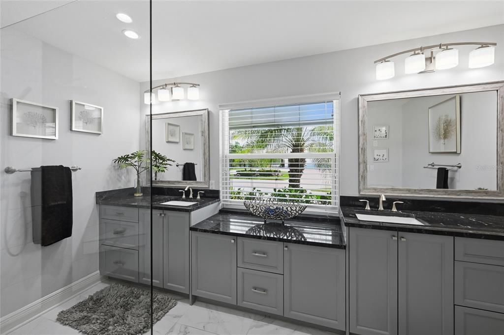 Activo con contrato: $1,375,000 (4 camas, 4 baños, 2624 Pies cuadrados)