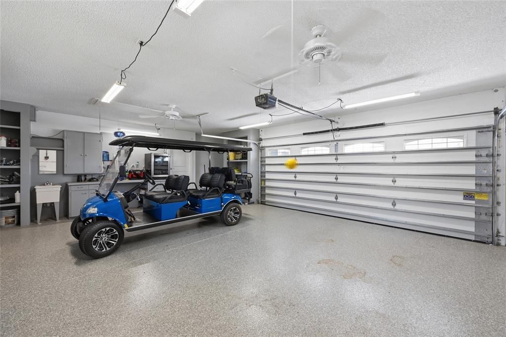 Activo con contrato: $1,375,000 (4 camas, 4 baños, 2624 Pies cuadrados)