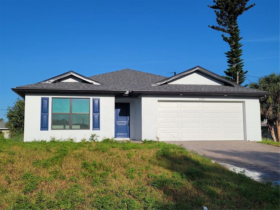 Recently Rented: $2,100 (3 beds, 2 baths, 1525 Square Feet)