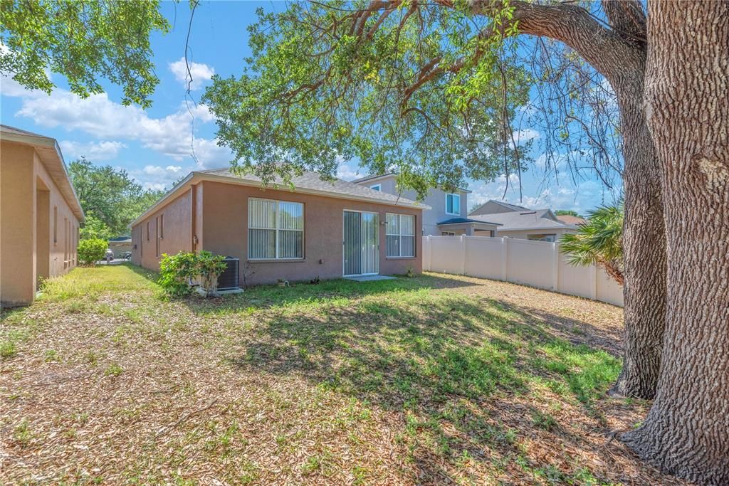 For Sale: $299,500 (3 beds, 2 baths, 1596 Square Feet)