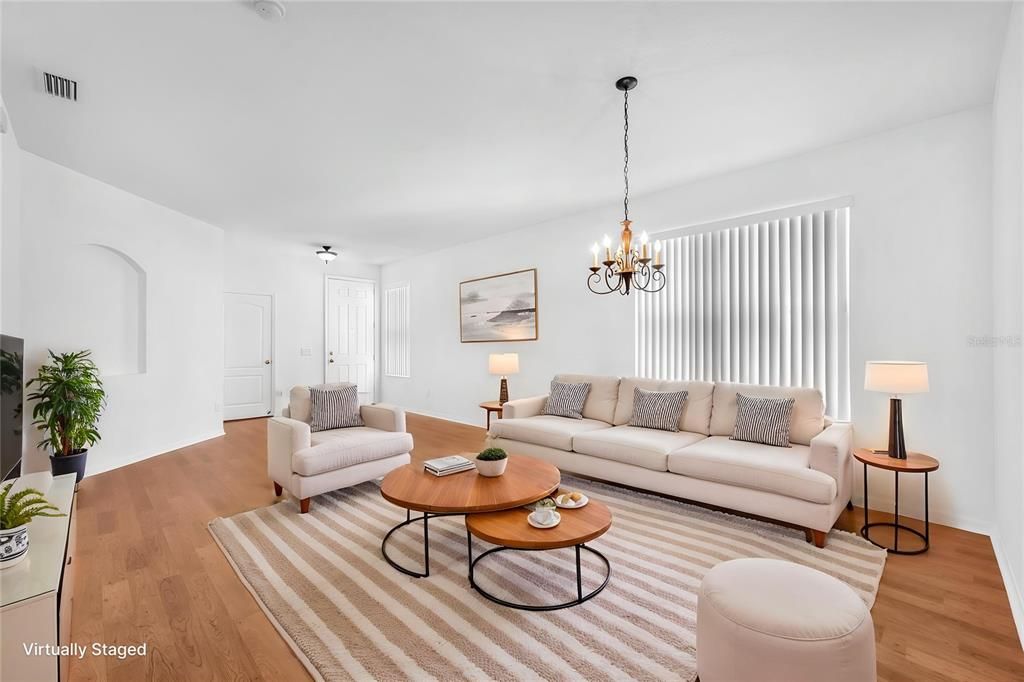 For Sale: $299,500 (3 beds, 2 baths, 1596 Square Feet)