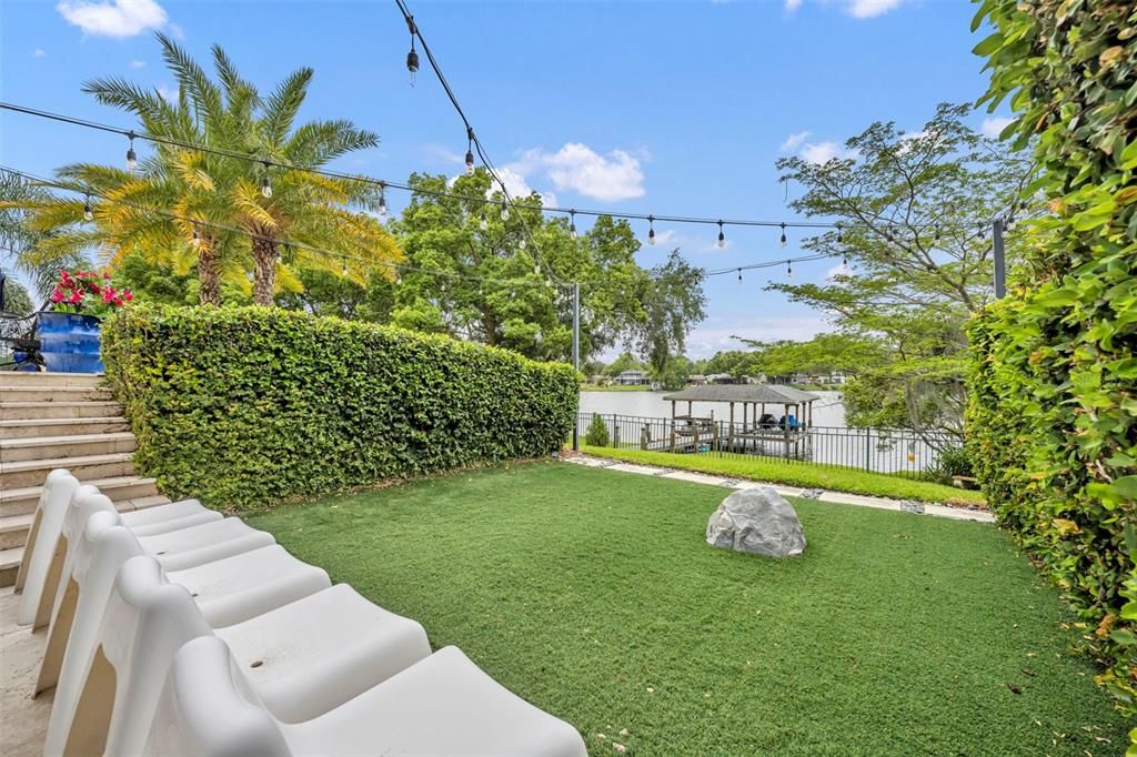 For Sale: $1,650,000 (5 beds, 5 baths, 4835 Square Feet)