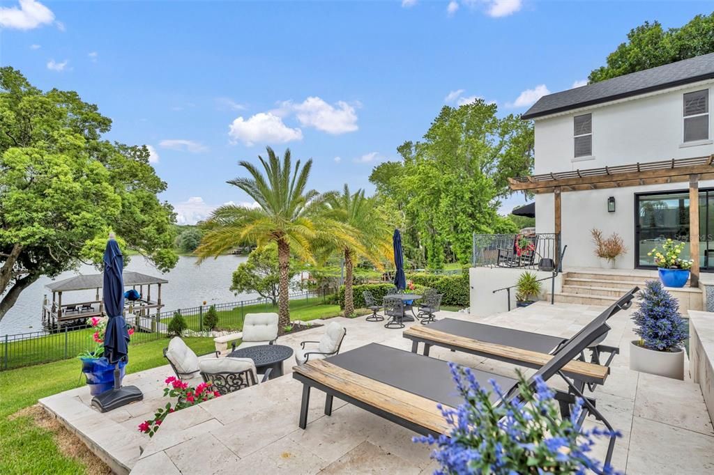 For Sale: $1,650,000 (5 beds, 5 baths, 4835 Square Feet)