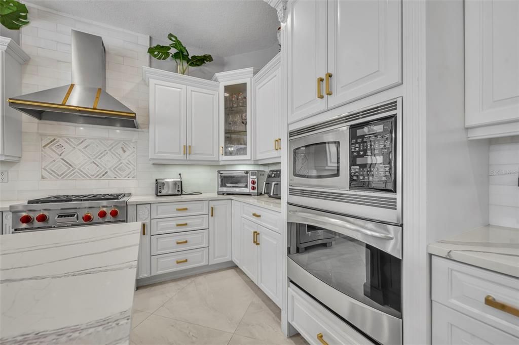For Sale: $1,650,000 (5 beds, 5 baths, 4835 Square Feet)