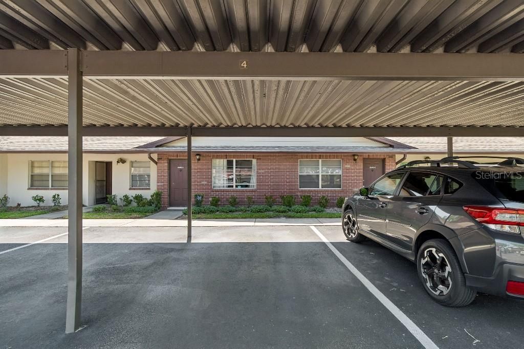 Active With Contract: $105,000 (1 beds, 1 baths, 593 Square Feet)