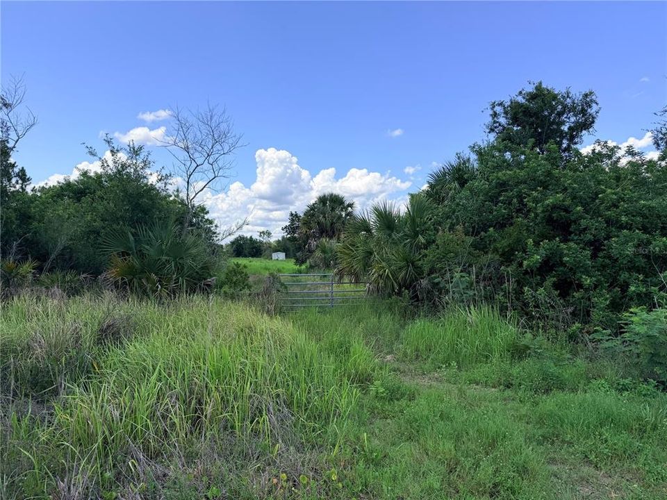 На продажу: $129,280 (2.50 acres)