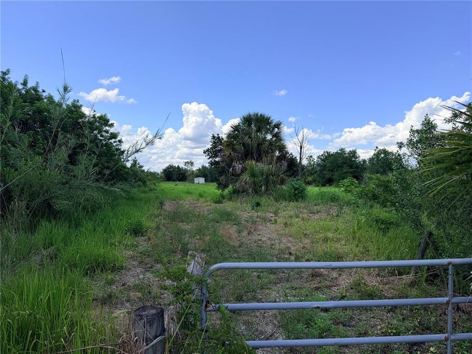На продажу: $129,280 (2.50 acres)