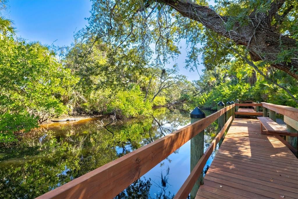 For Sale: $224,900 (2 beds, 2 baths, 1160 Square Feet)