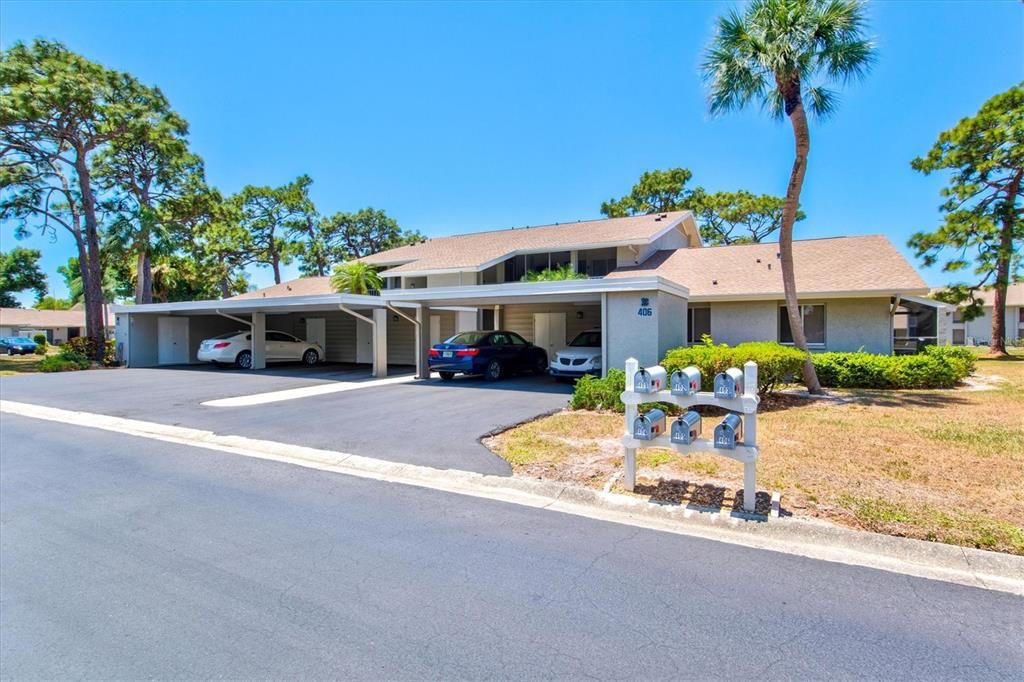 For Sale: $224,900 (2 beds, 2 baths, 1160 Square Feet)