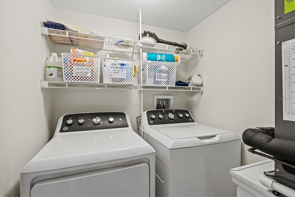 For Sale: $224,900 (2 beds, 2 baths, 1160 Square Feet)