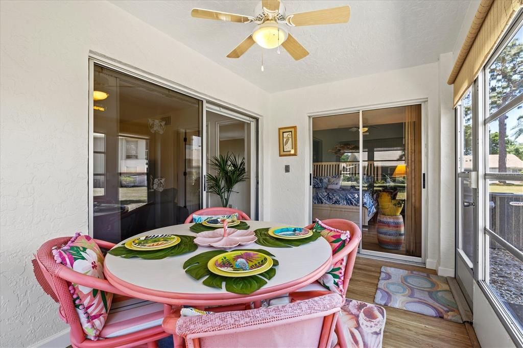 For Sale: $224,900 (2 beds, 2 baths, 1160 Square Feet)